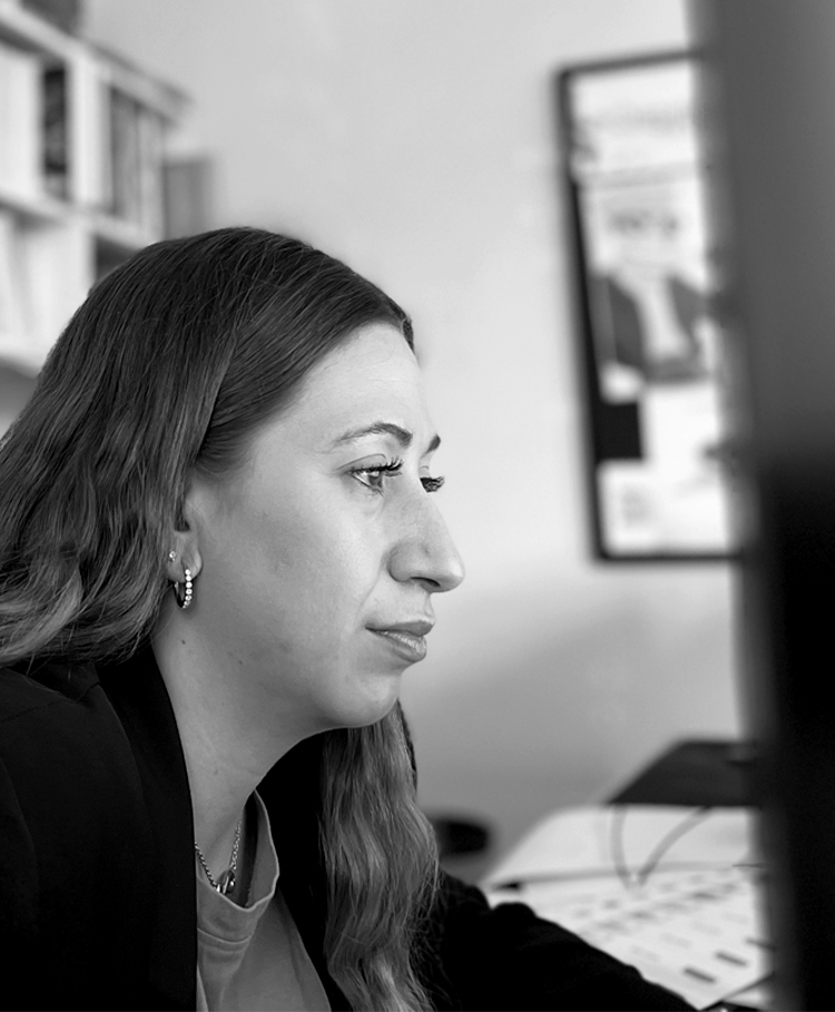 people-giulia-agosto_750x909px